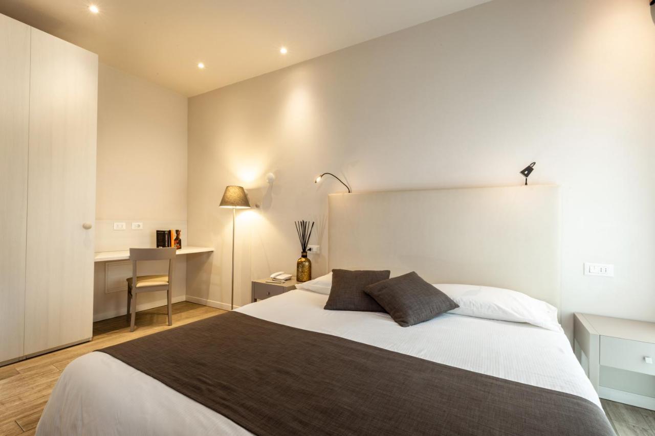 Hotel Marconi Sirmione Esterno foto