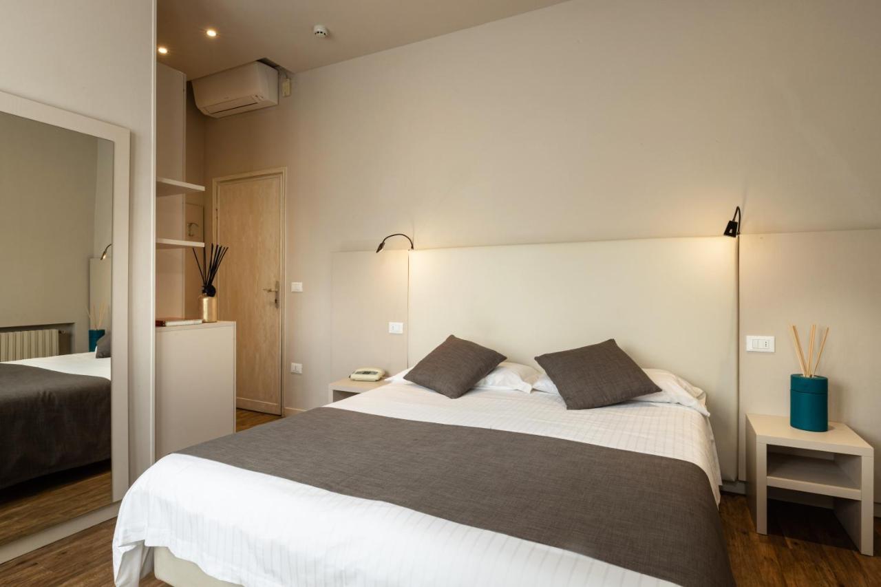 Hotel Marconi Sirmione Esterno foto