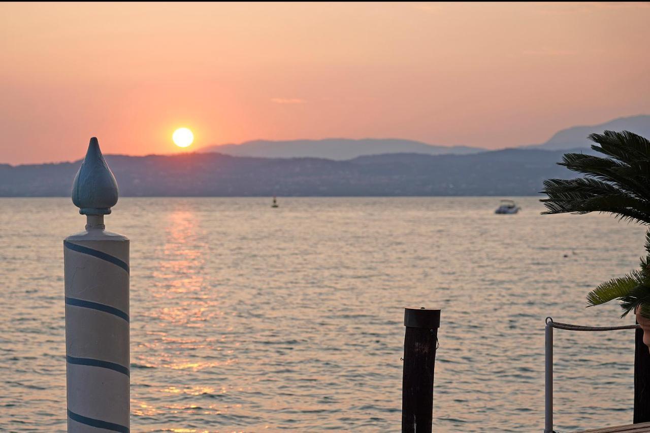 Hotel Marconi Sirmione Esterno foto