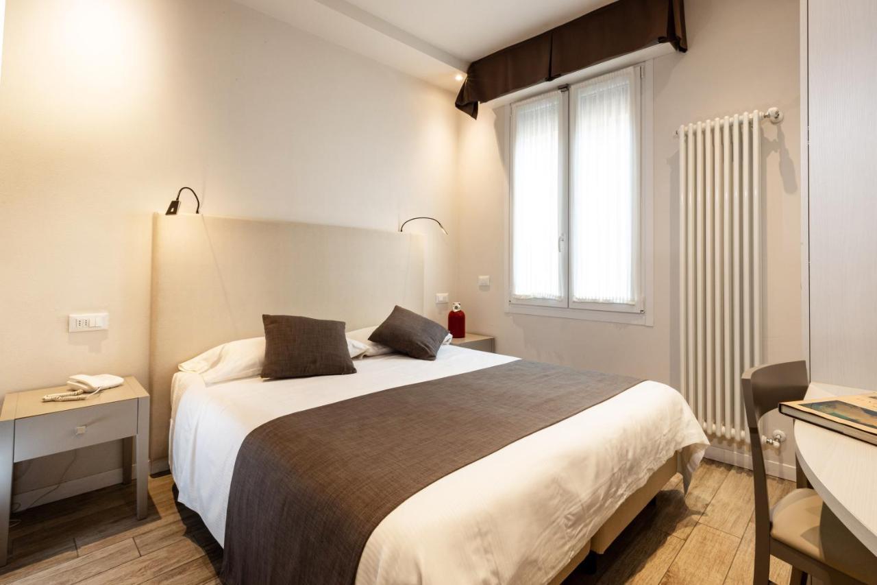 Hotel Marconi Sirmione Esterno foto